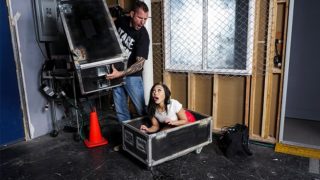 Brazzers – Roadie Head