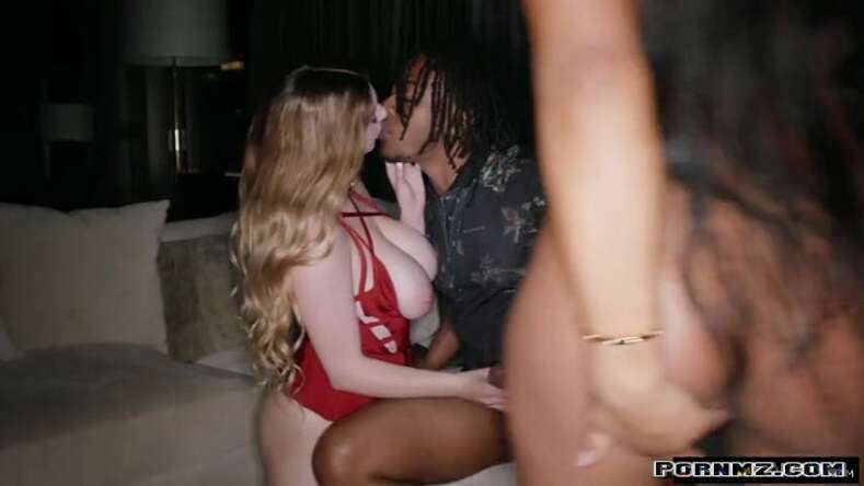 BlackedRaw – Handful