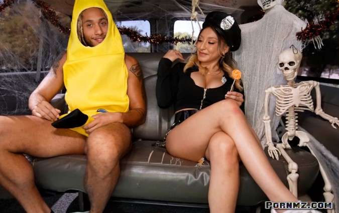 BangBus – Mads Flores Happy Swalloween