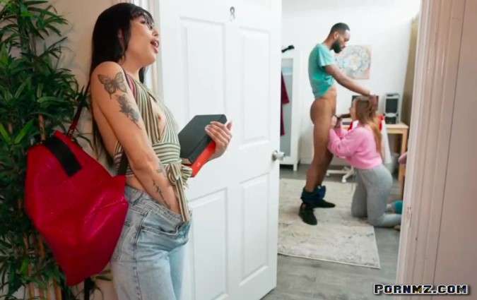 CrazyCollegeGFs – Vanessa Sky Laney Grey Dorm Neighbor Nabs Dick