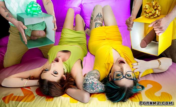 [MomSwap] Nikki Zee Jessica Aaren – Their Stepmoms Want To Be Fucked For Mothers Day